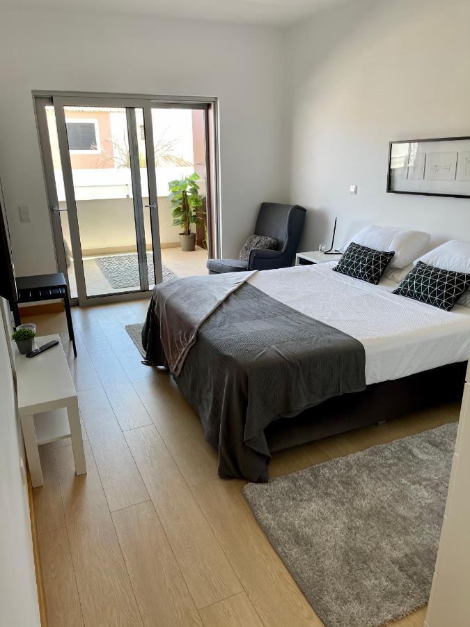 Beach Condo Porto Mos ラゴス エクステリア 写真